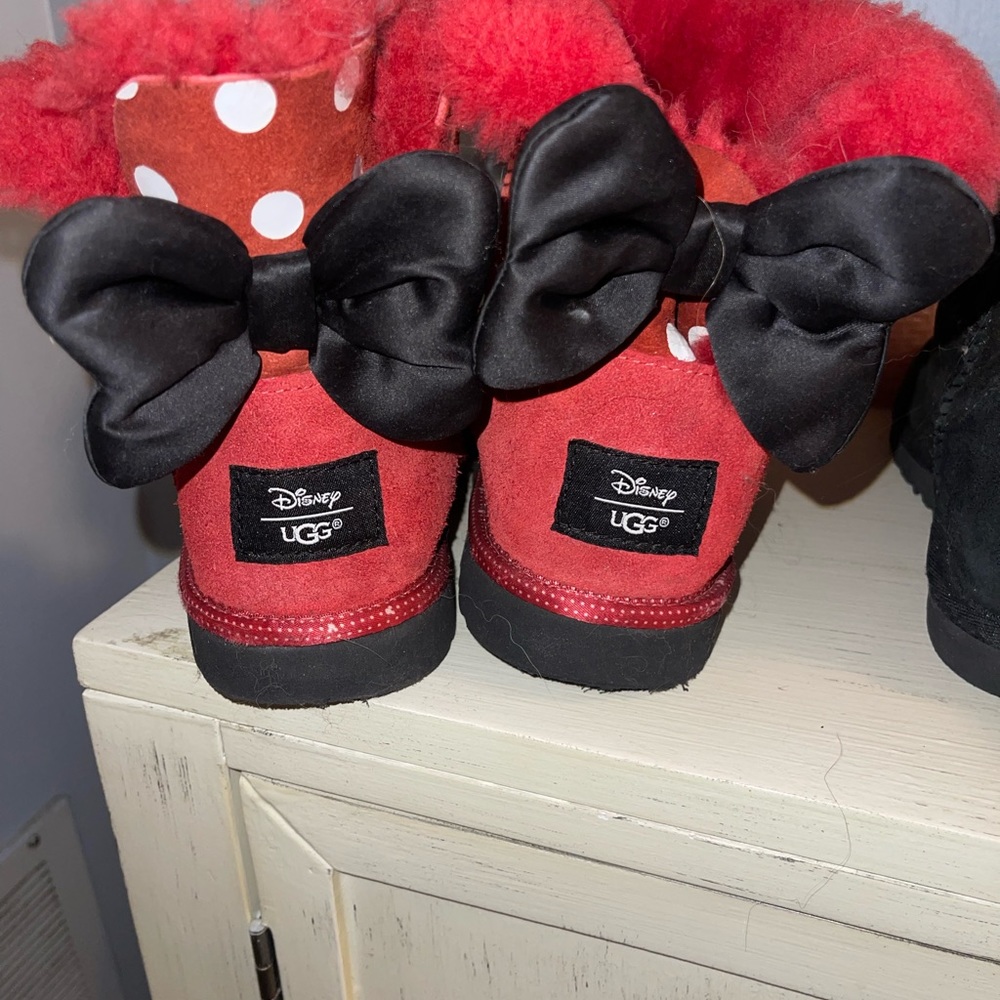 Ugg Limited Edition Disney  Y5=W6.5